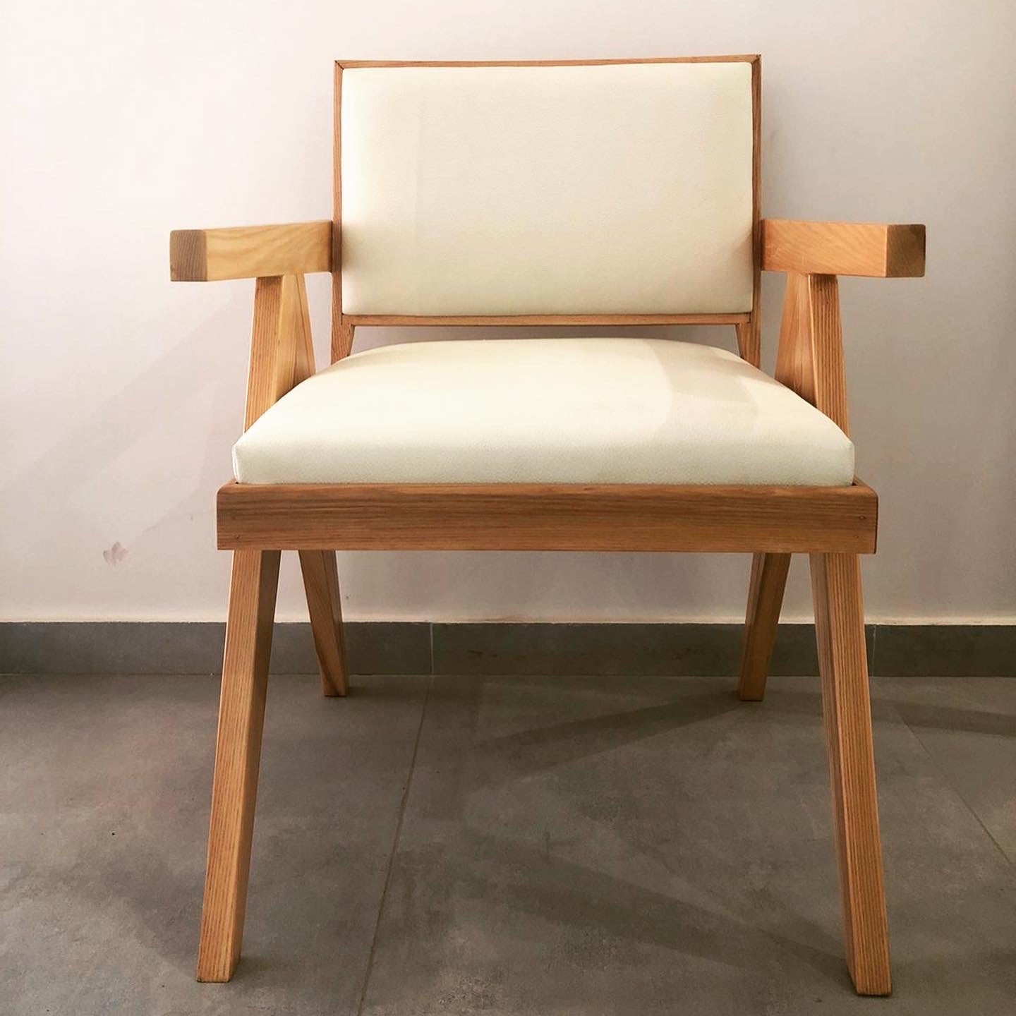 JAKOB LITTLE ARMCHAIR