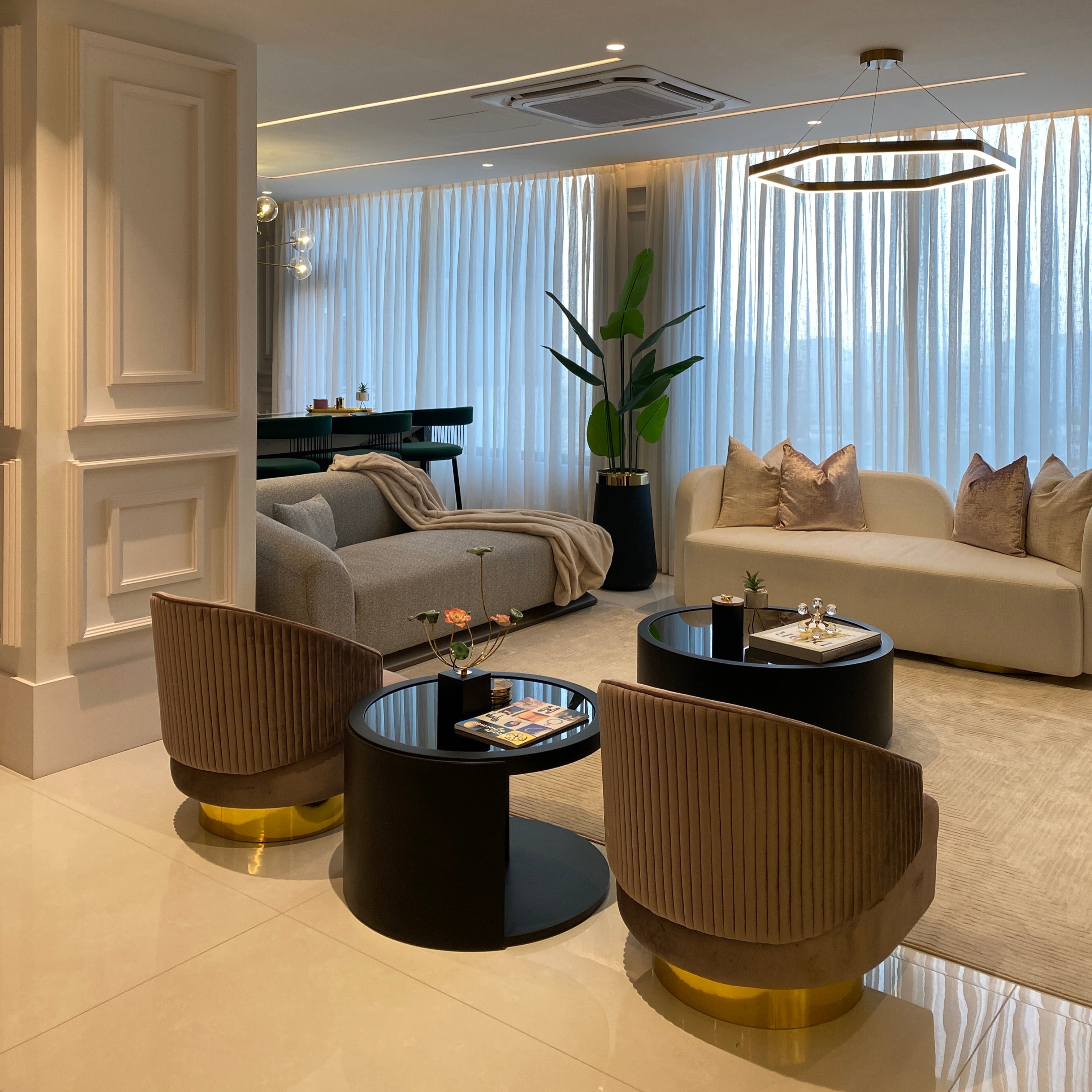 BELVEDERE ARMCHAIR