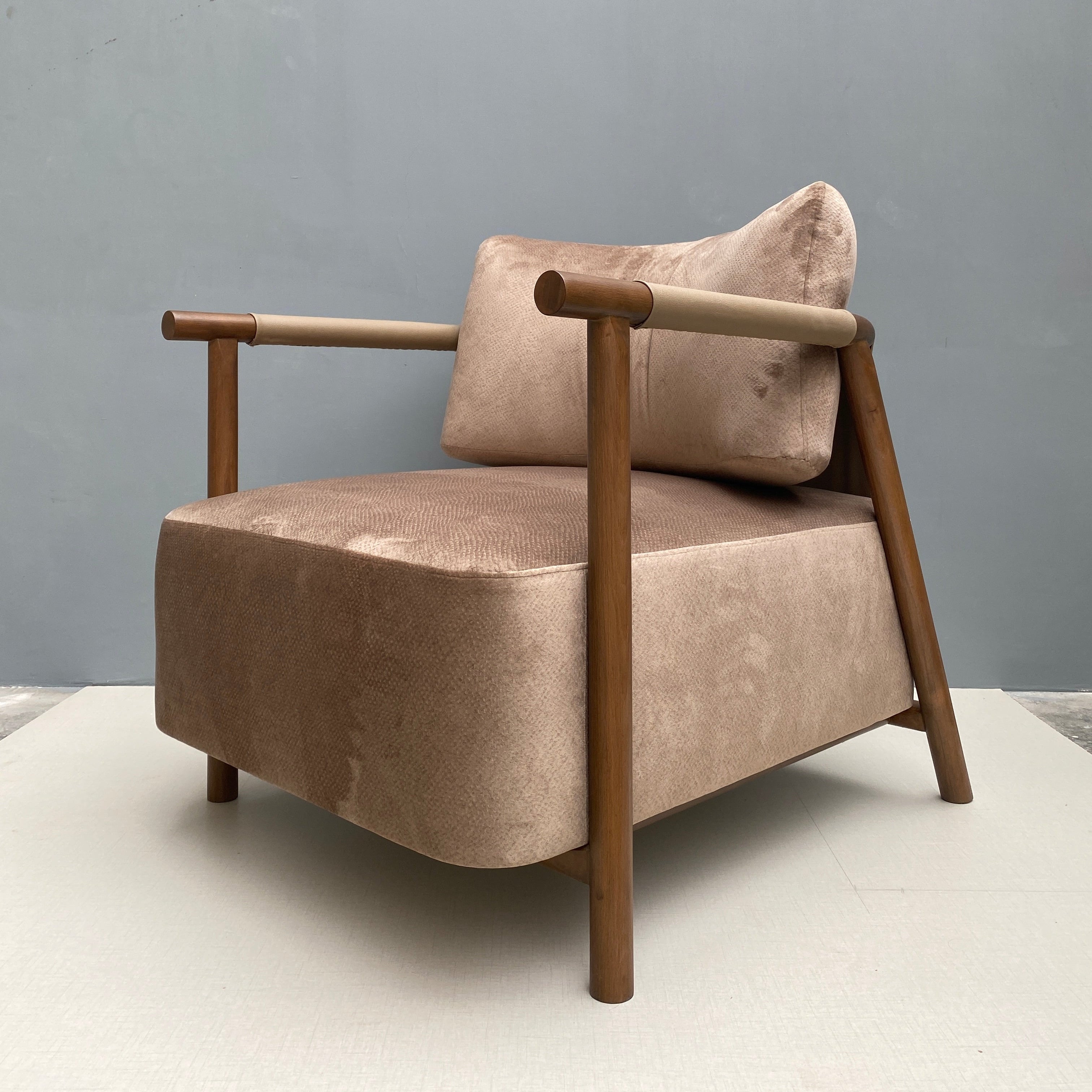 BUSH ARMCHAIR