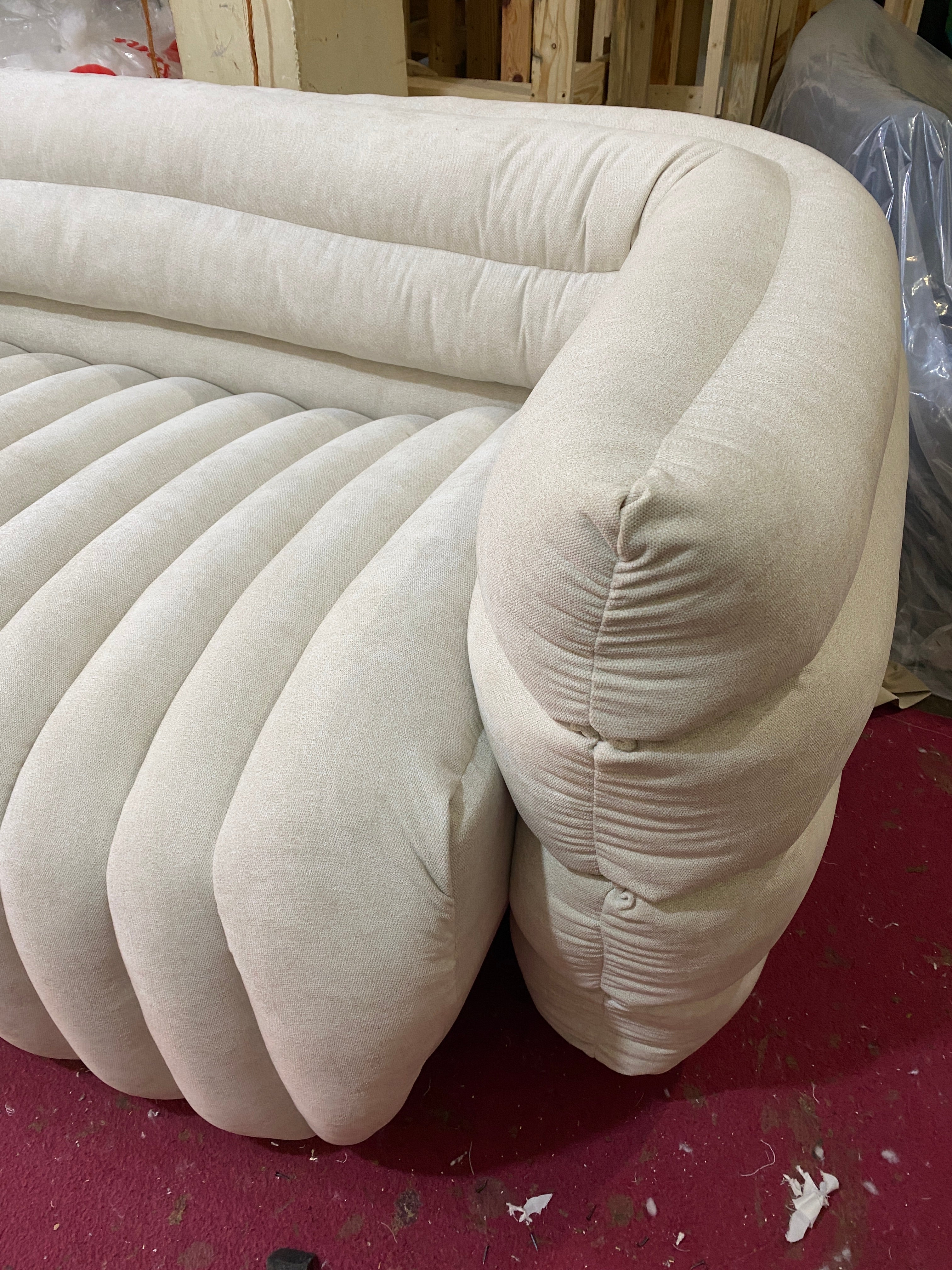 ELVIS SOFA