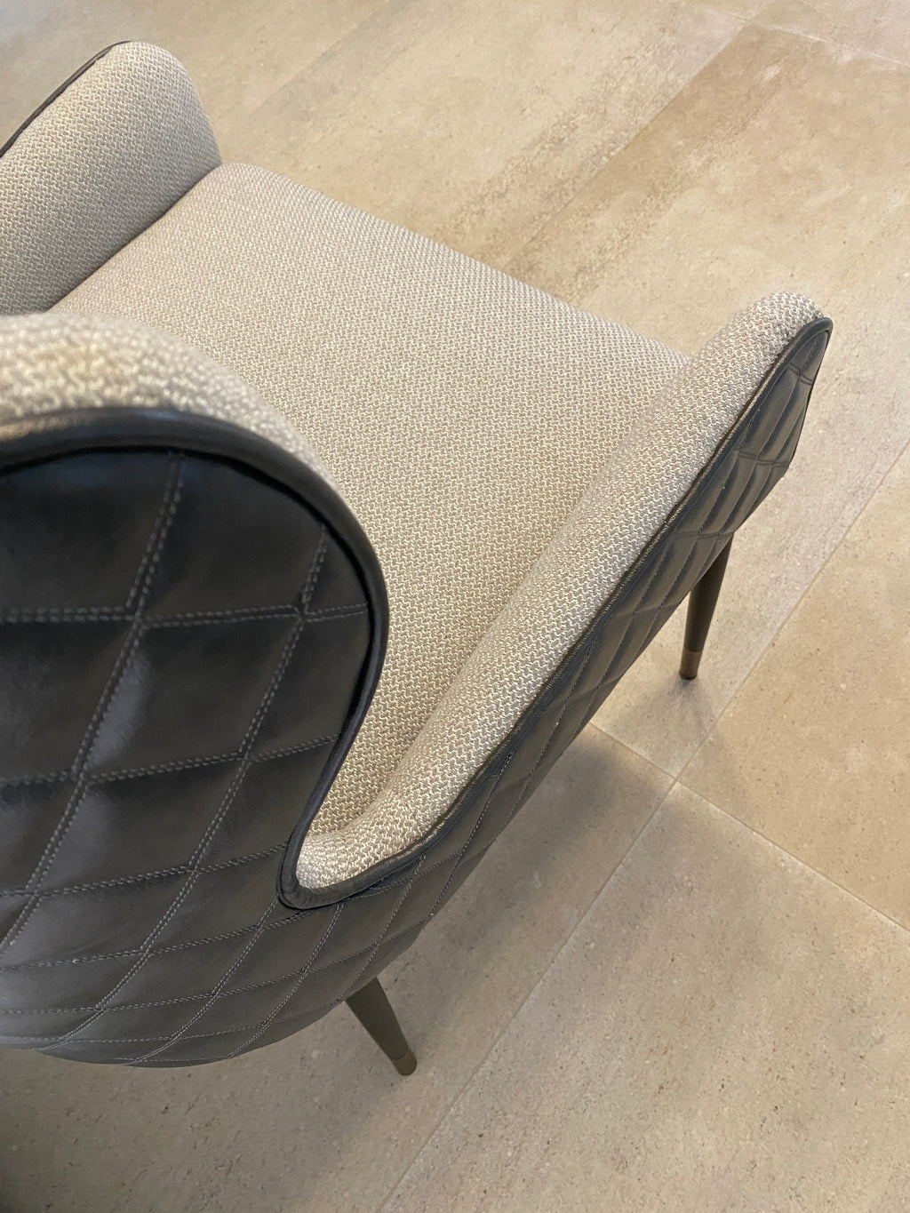 GIANNI LITTLE ARMCHAIR