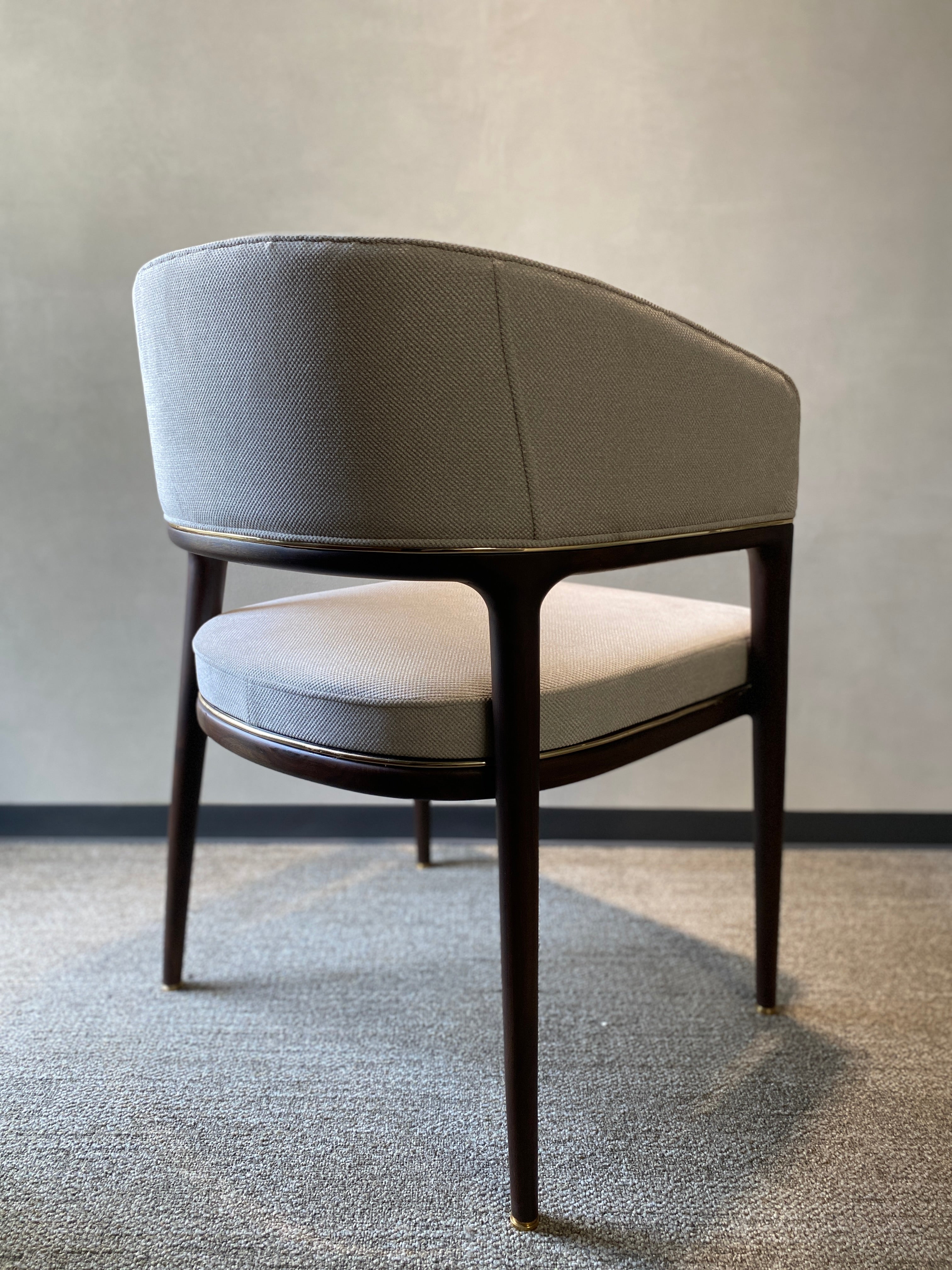 HOLA ARMCHAIR
