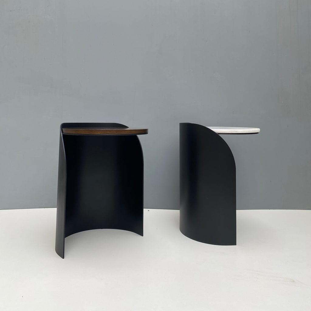 HUGA END TABLE