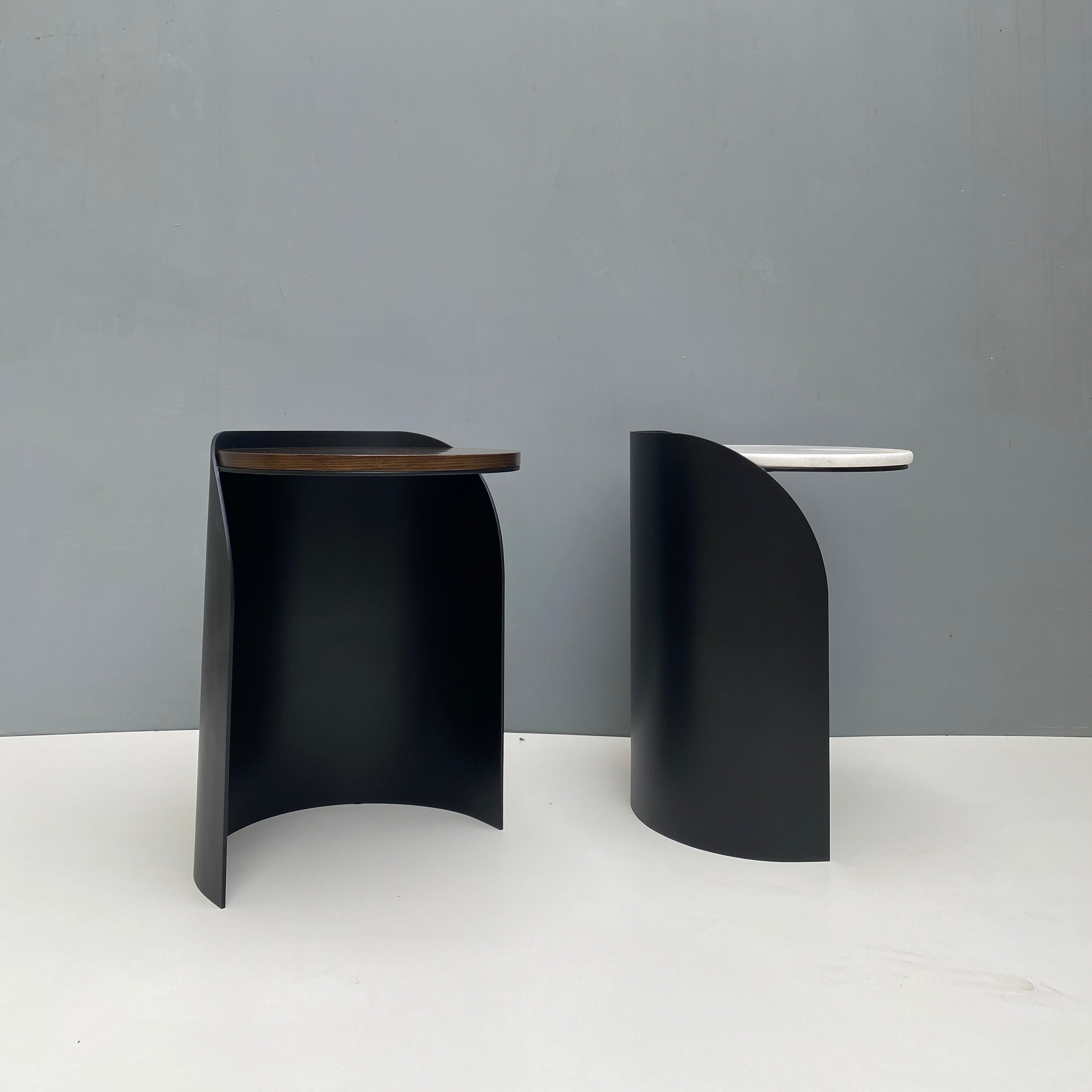 HUGA END TABLE