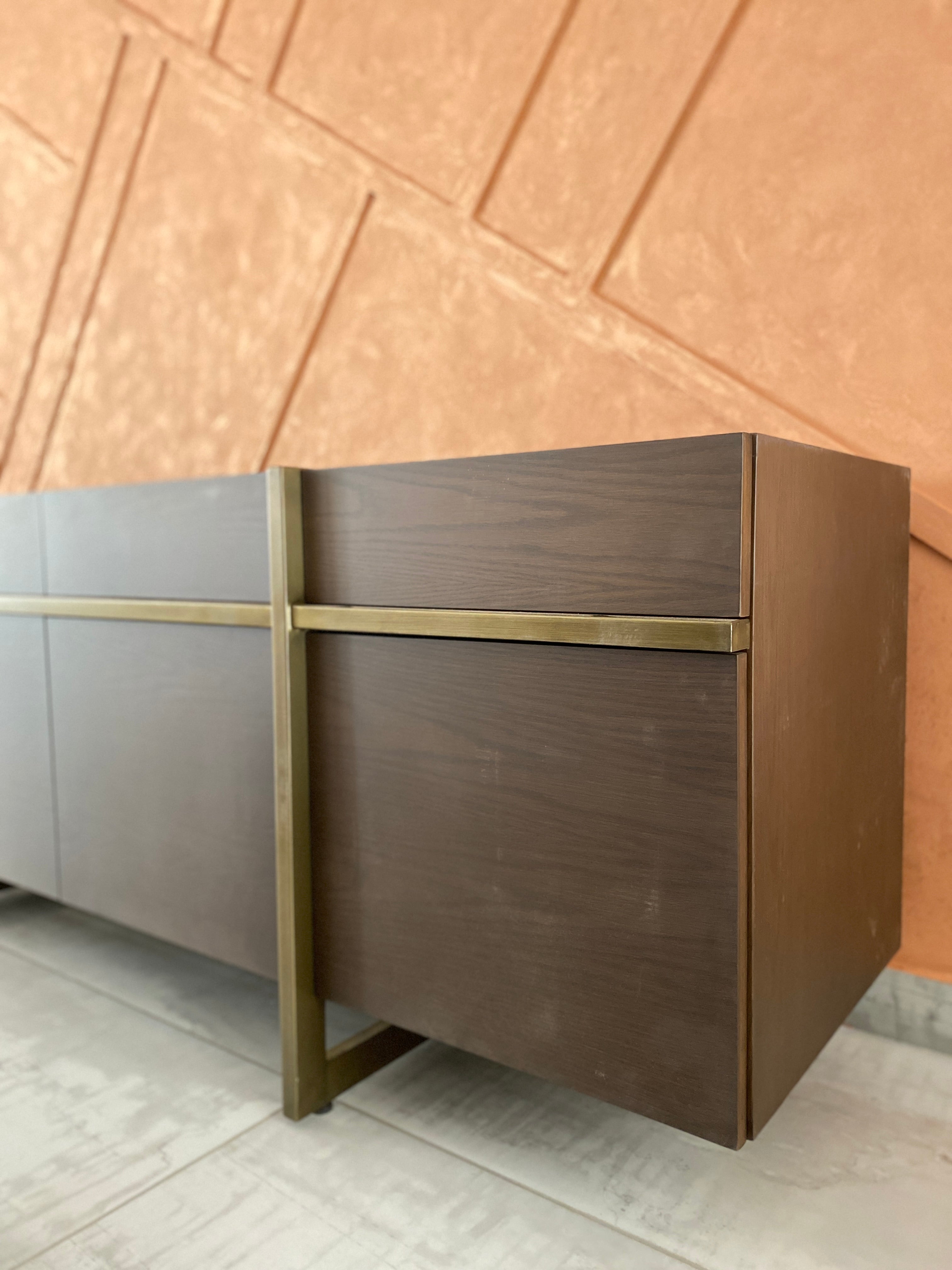 JULIETT SIDEBOARD
