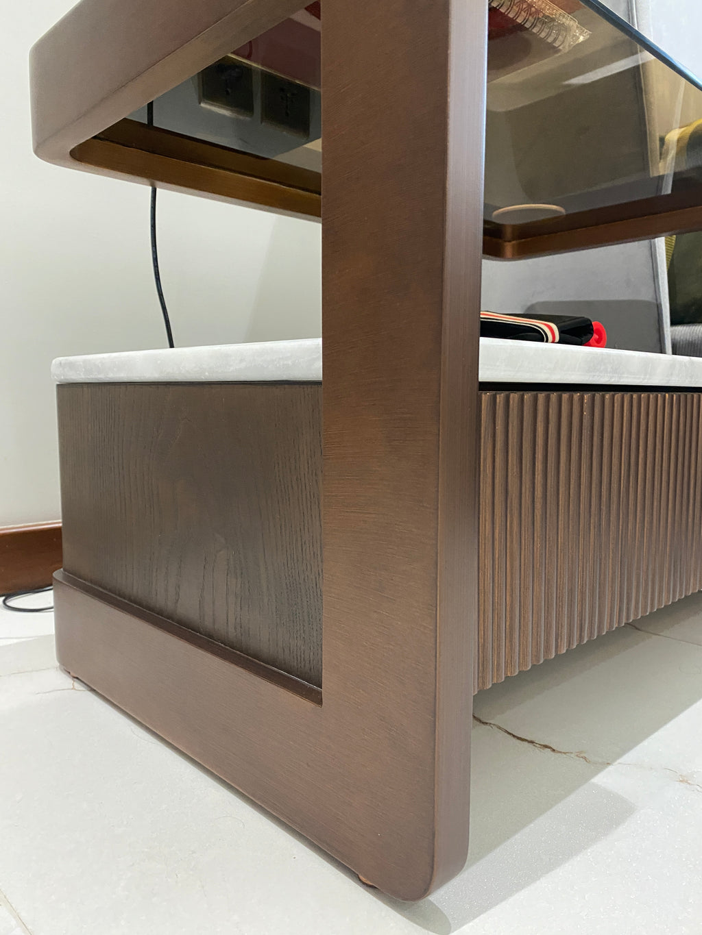 MARKEL NIGHTSTAND