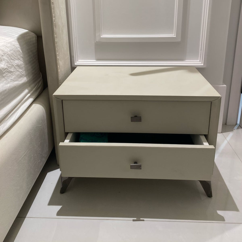 MOSS NIGHTSTAND