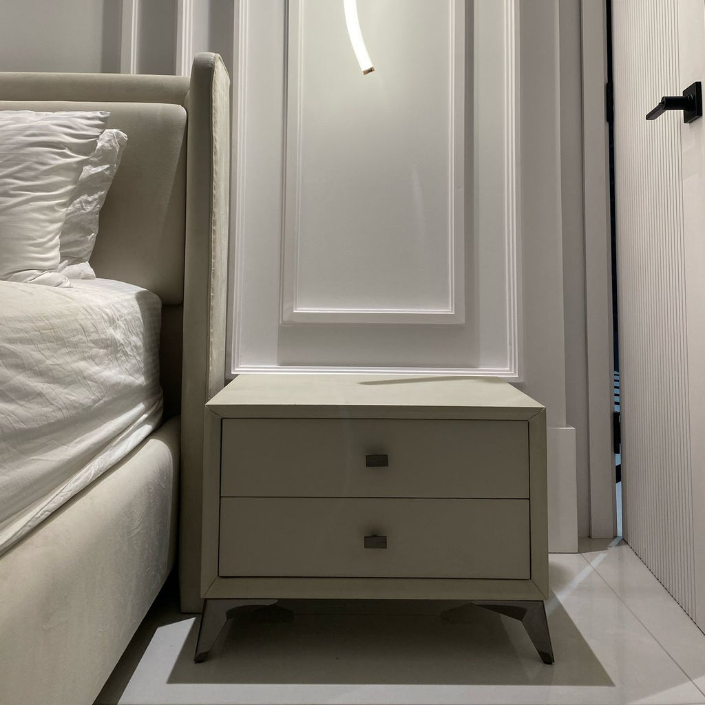 MOSS NIGHTSTAND