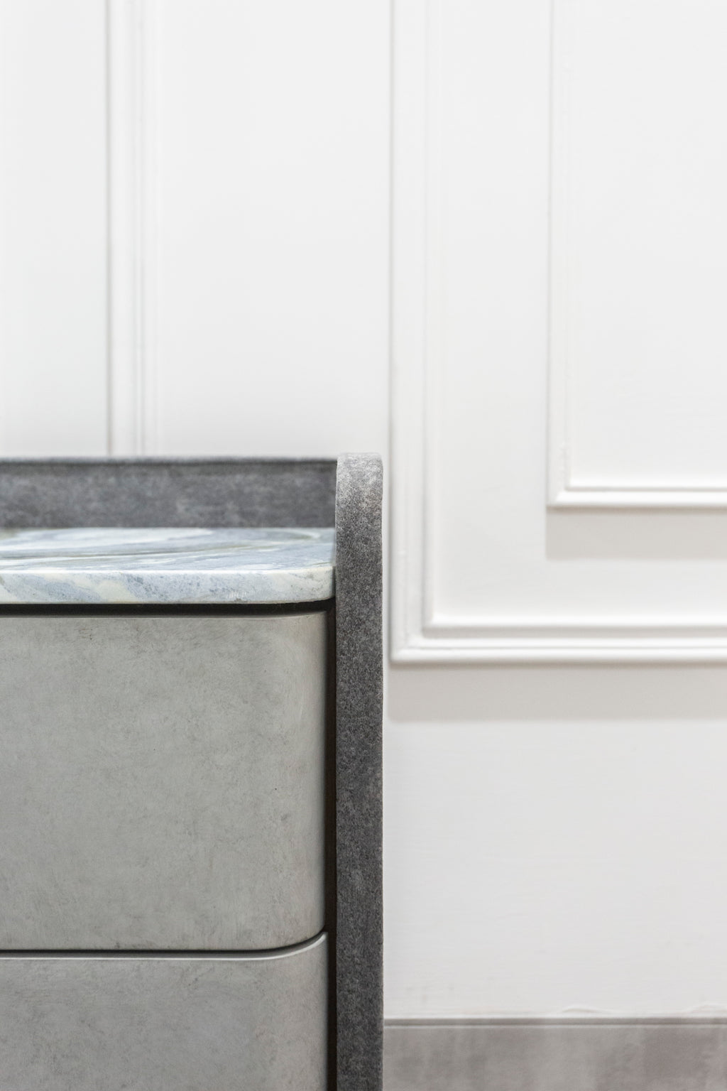 NOVA NIGHTSTAND