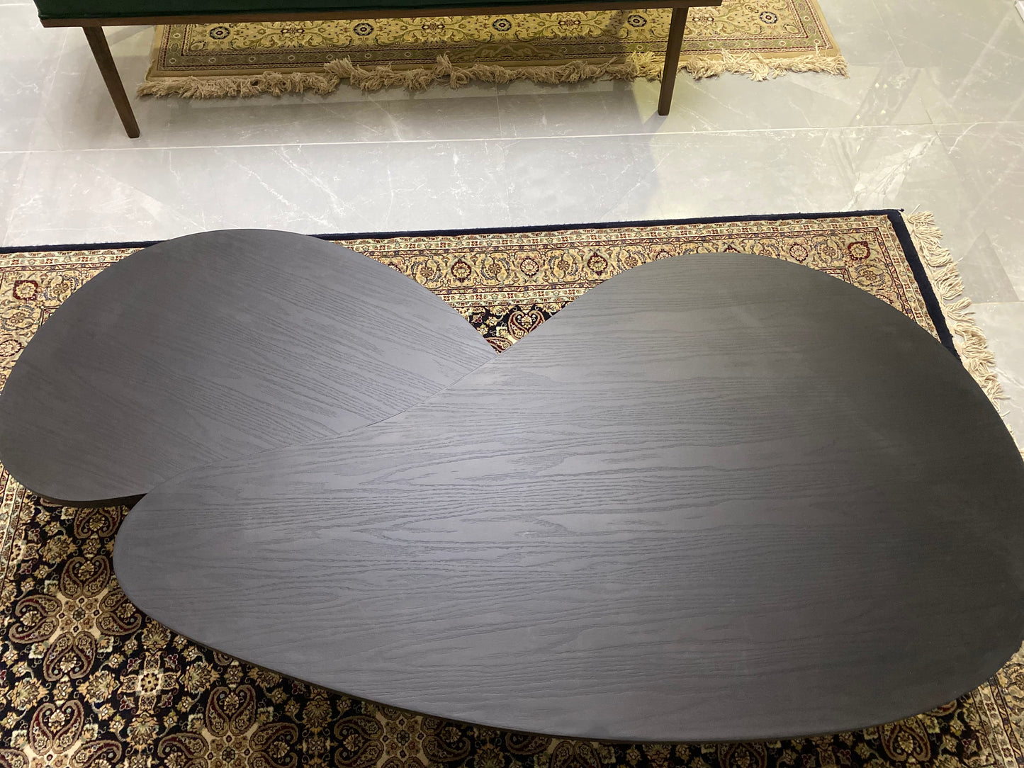 ORGANIC CENTER TABLE