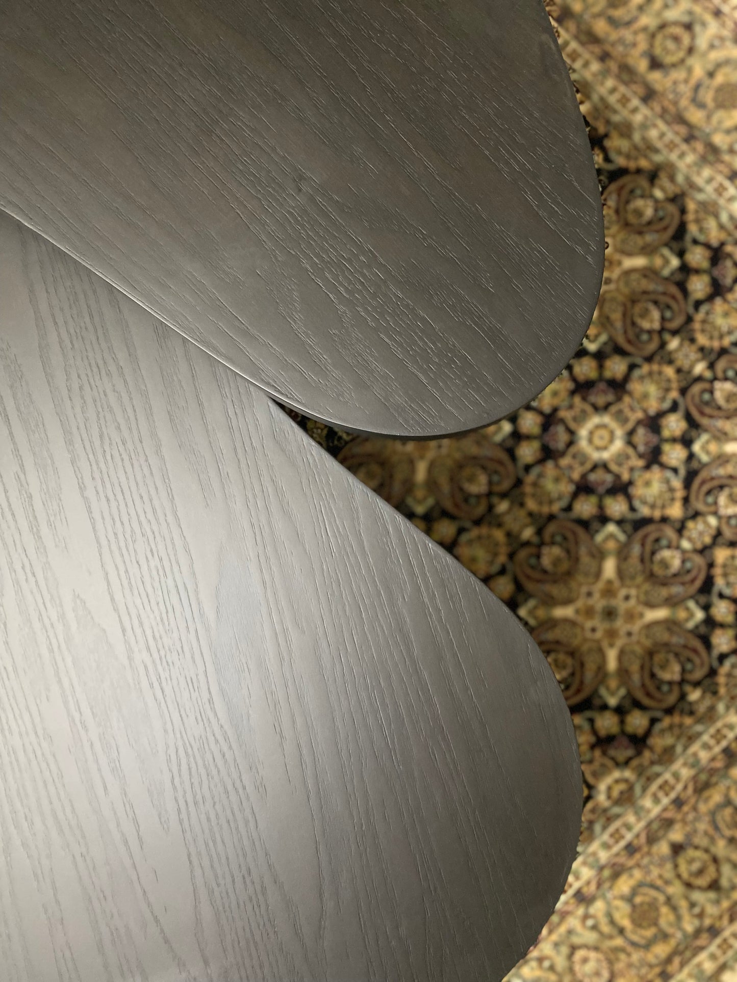 ORGANIC CENTER TABLE