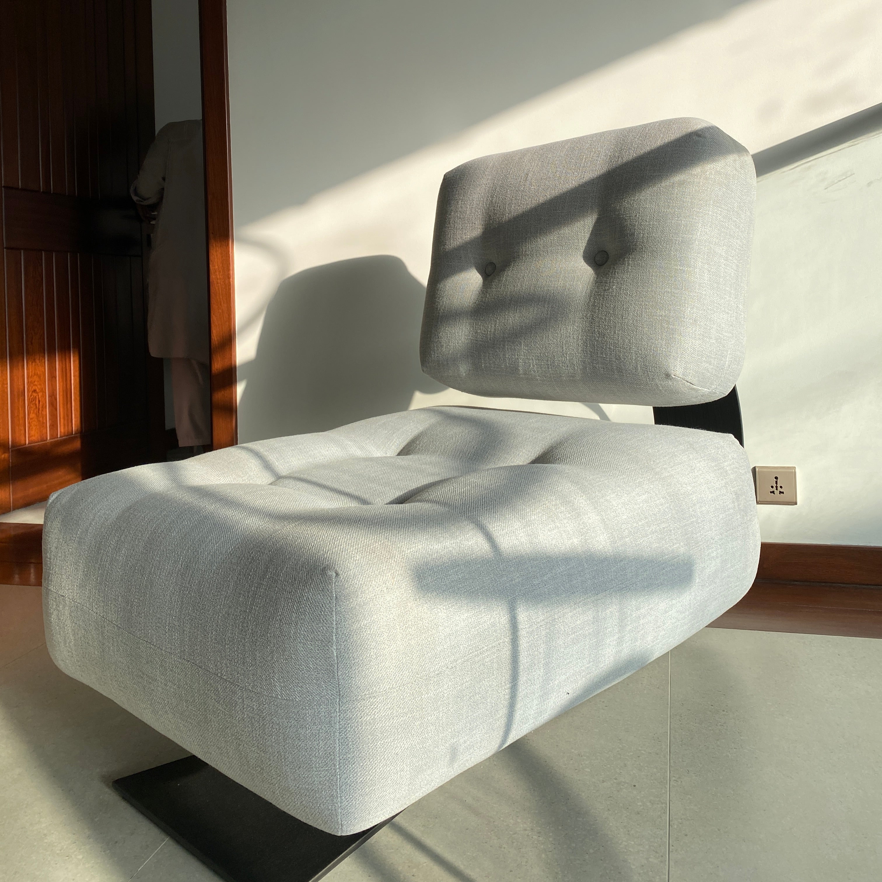 OSCAR NIEMEYER CHAIR