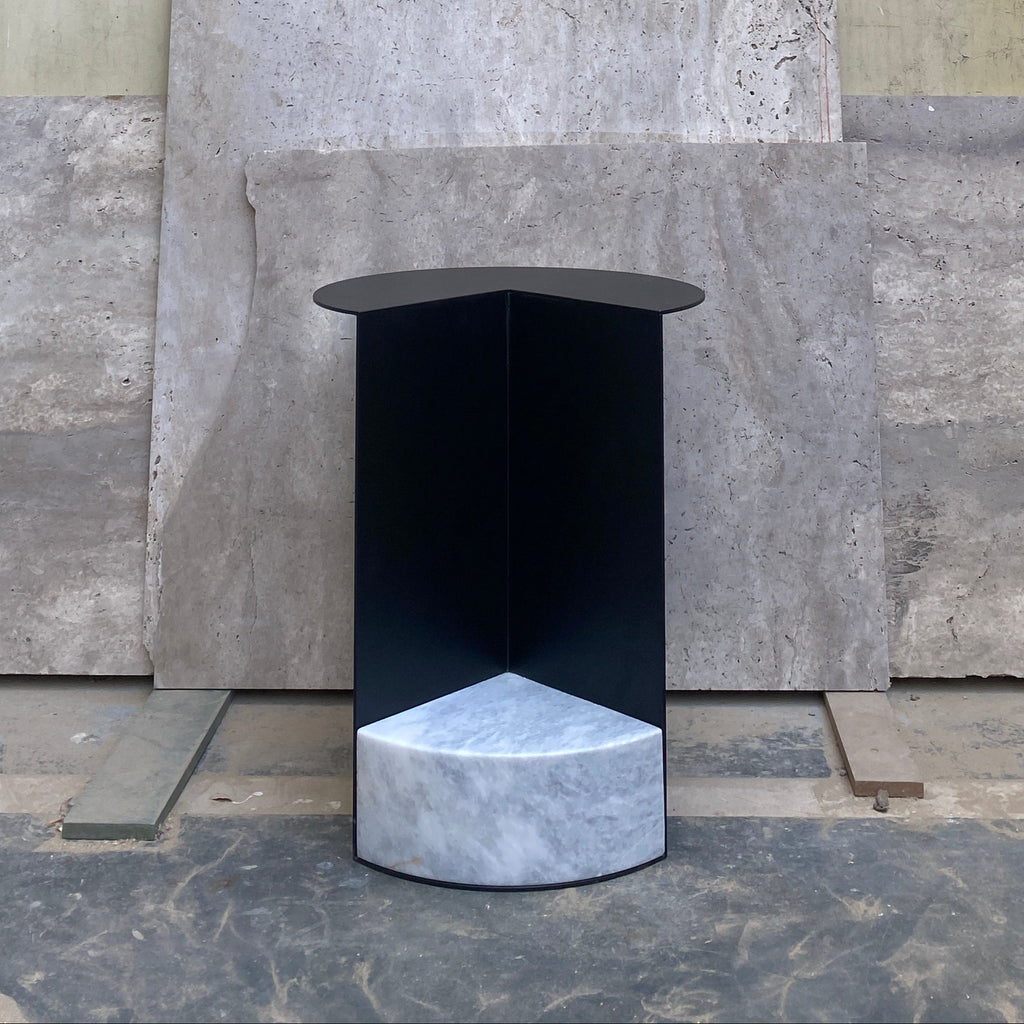PAC END TABLE