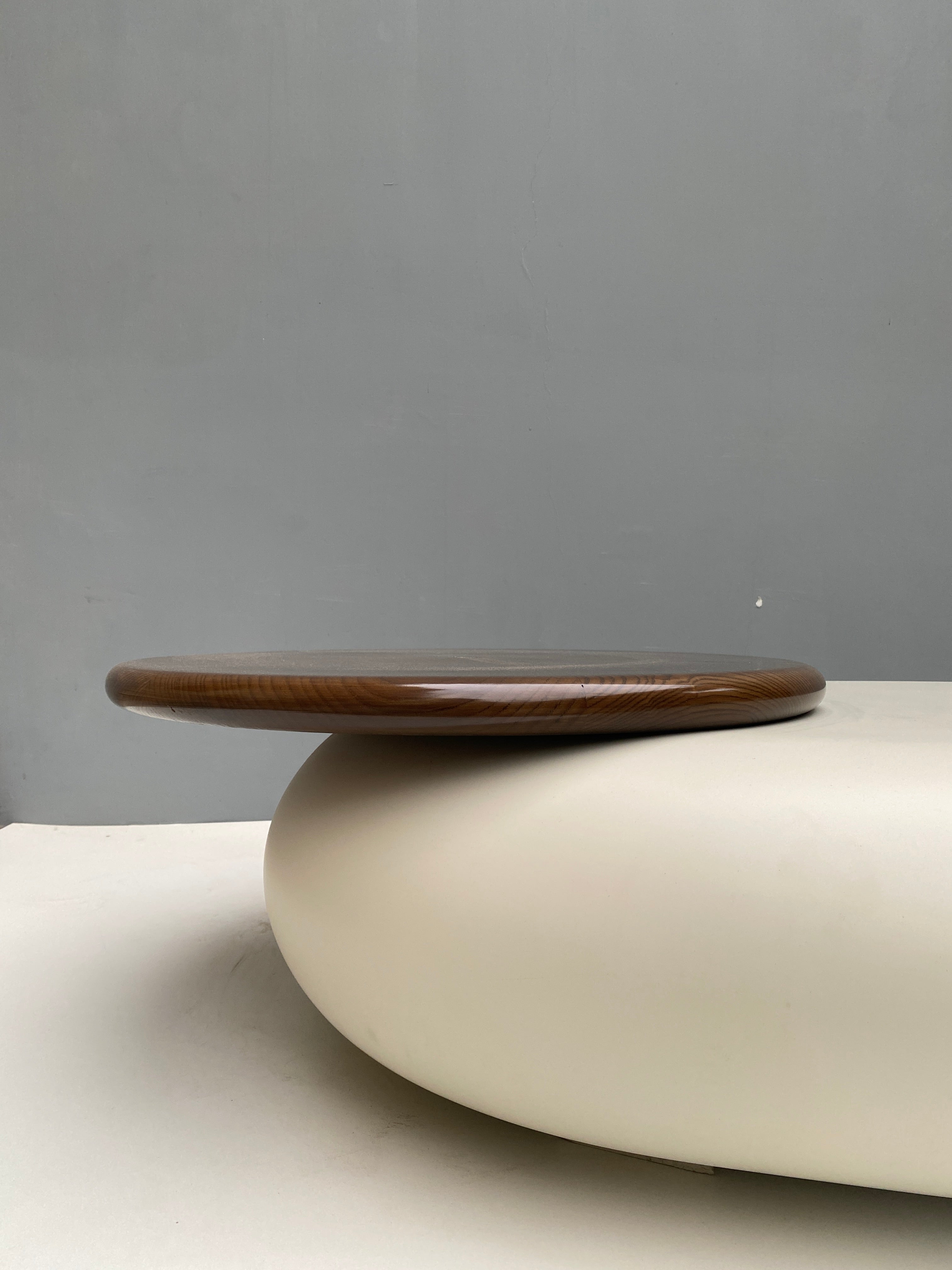 PEBBLE CENTER TABLE