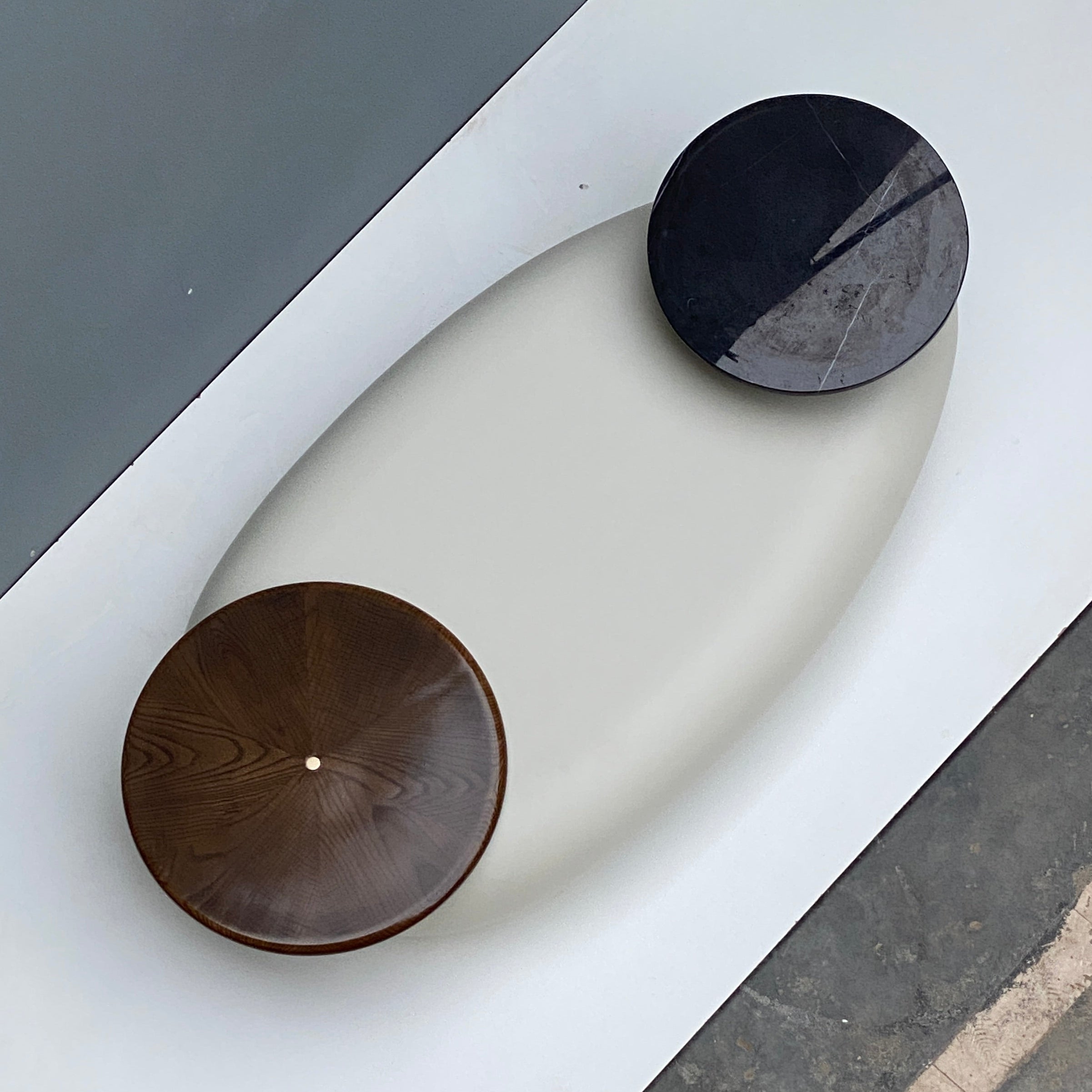 PEBBLE CENTER TABLE