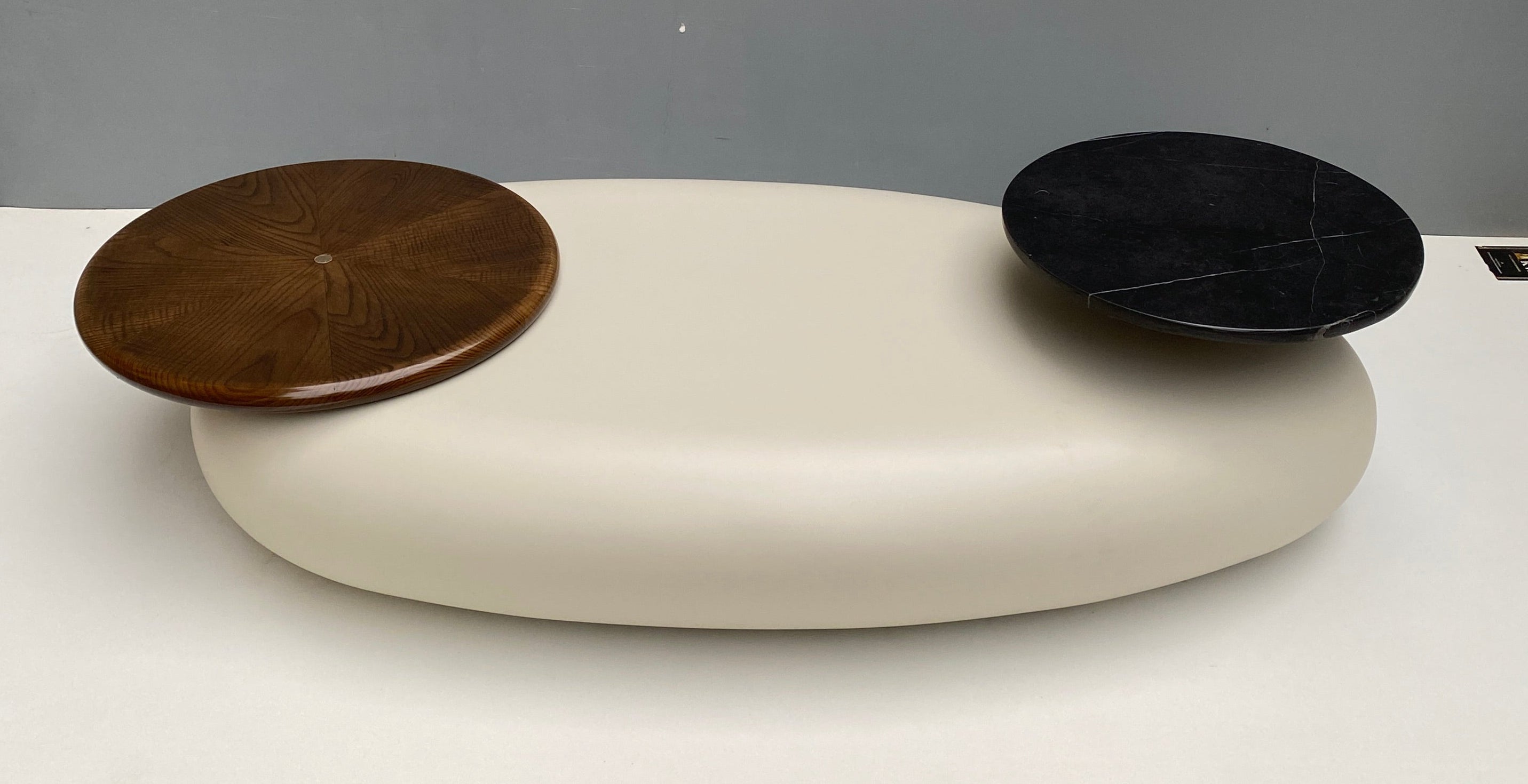 PEBBLE CENTER TABLE