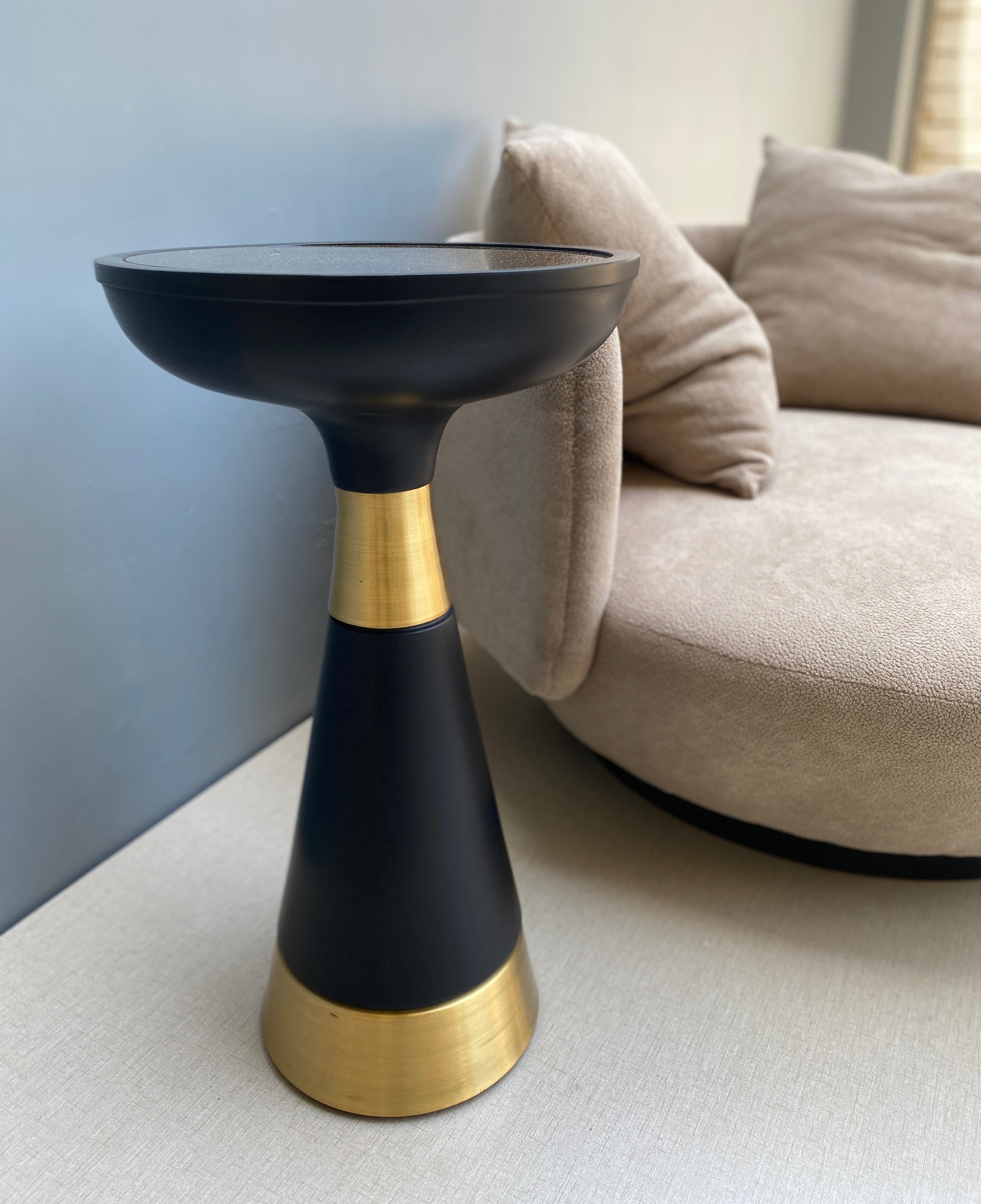 ROXANNE END TABLE