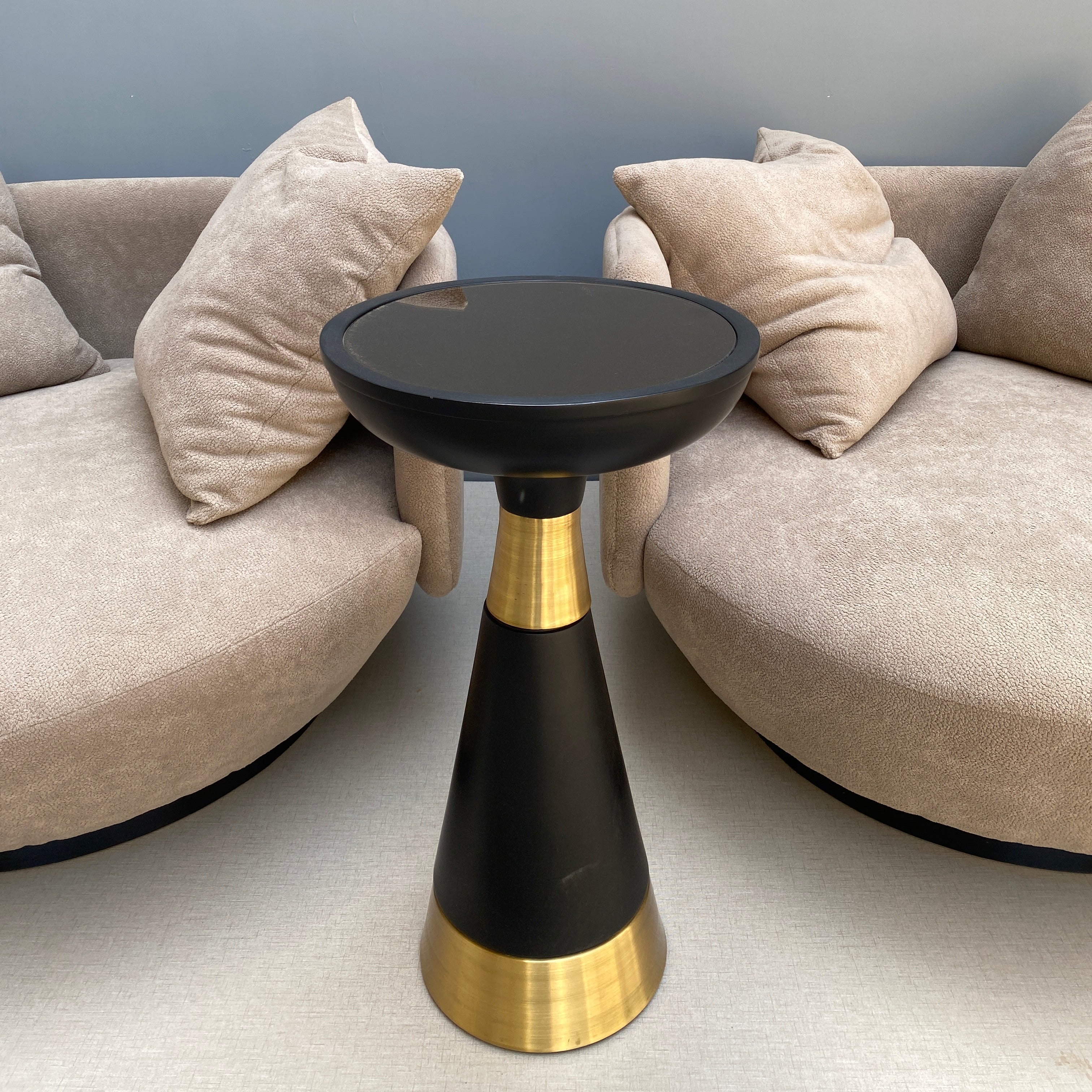 ROXANNE END TABLE