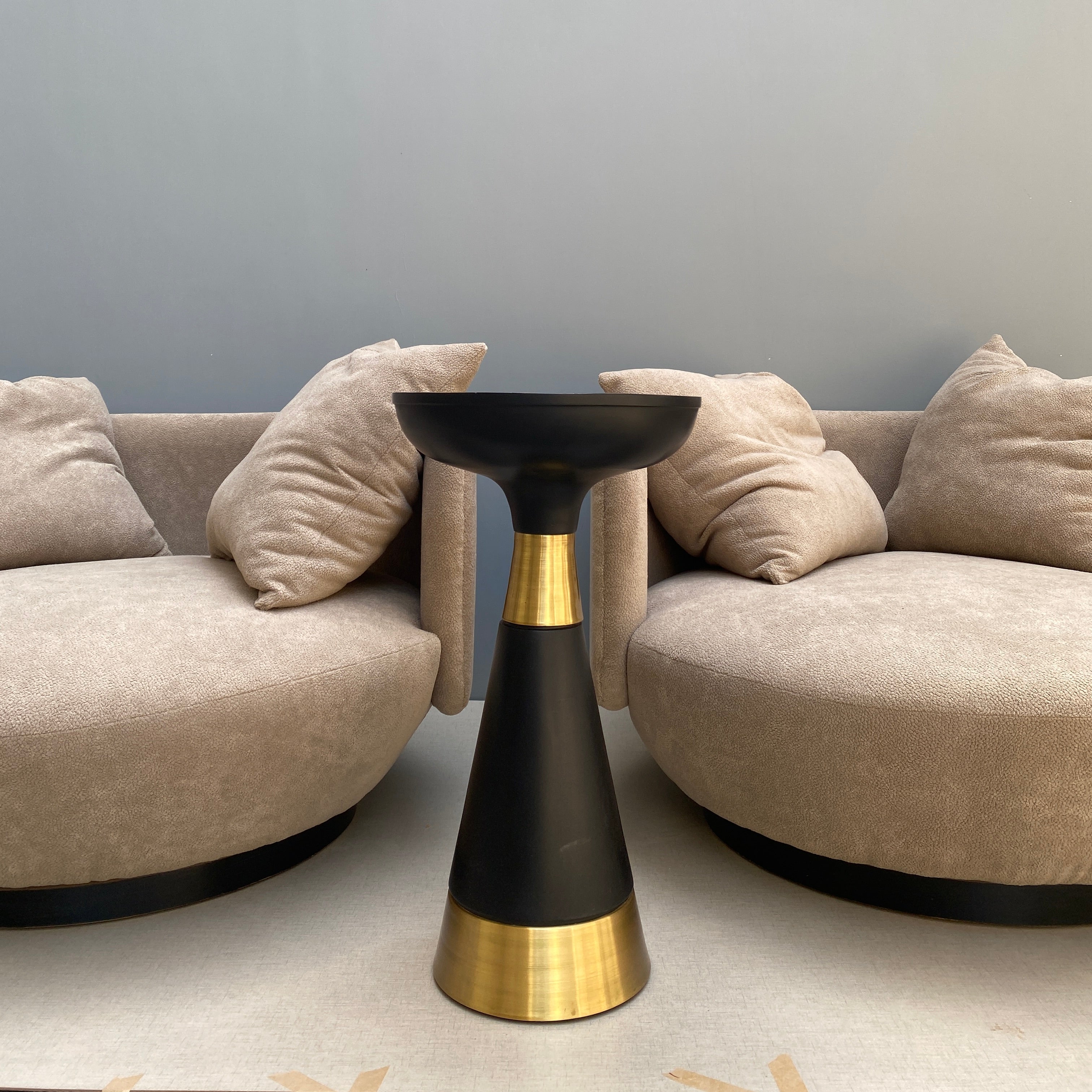 ROXANNE END TABLE