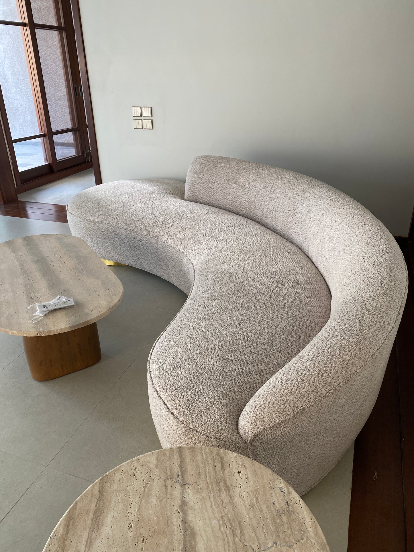 SERPENTINE SOFA