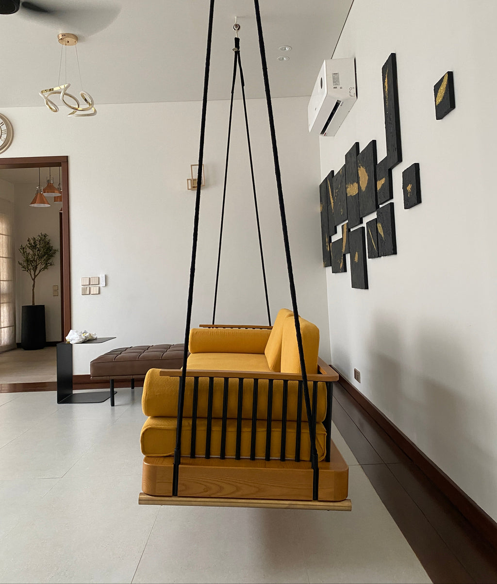 THE ROYAL SWING