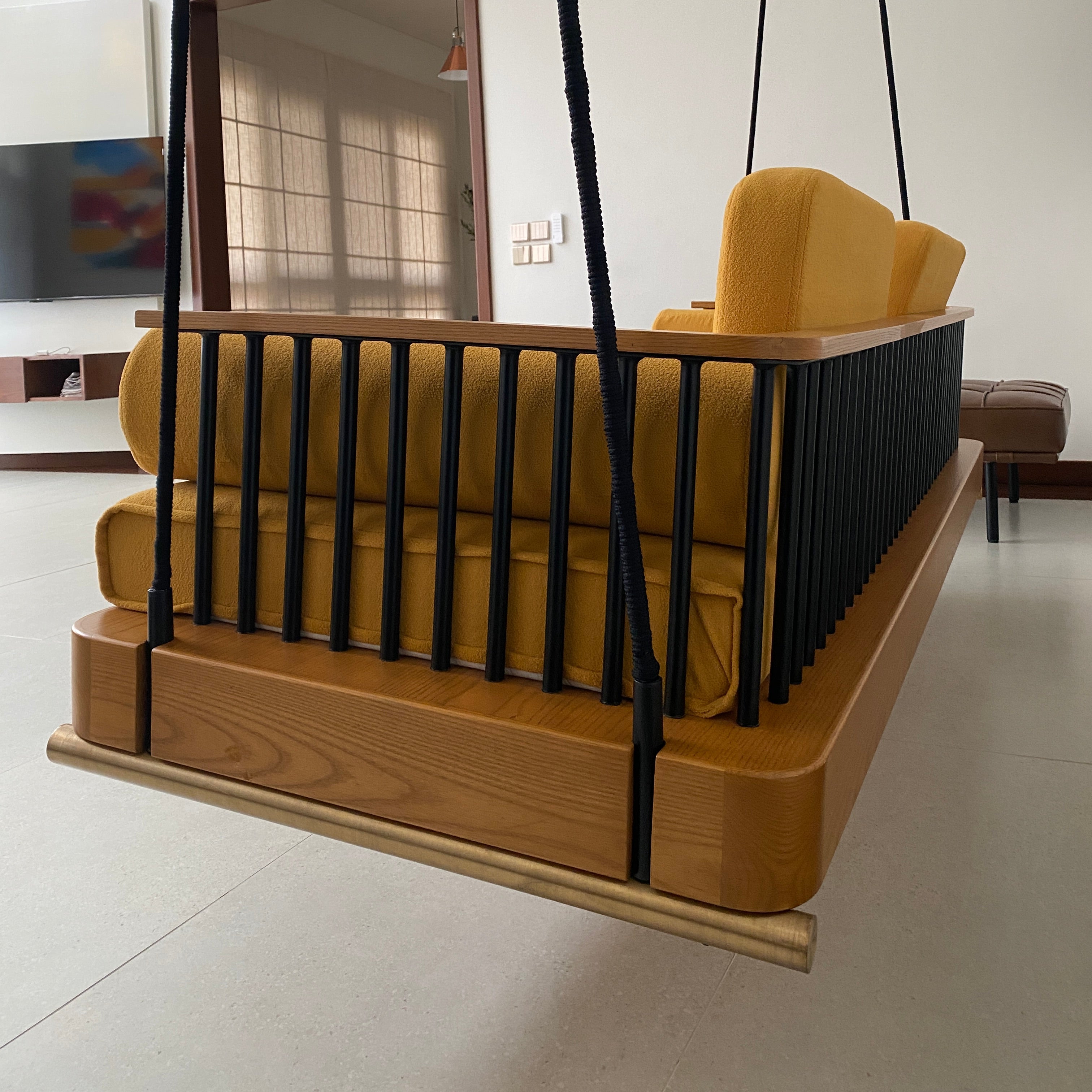 THE ROYAL SWING